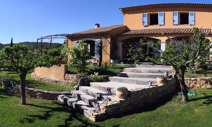 Brue-Auriac House | Country house with swimming pool on the edge of the Haut Var with views of the Ste Baume