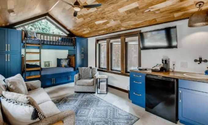 Idaho Springs Cabin | Countryrock Modern Small Cabin near the creek