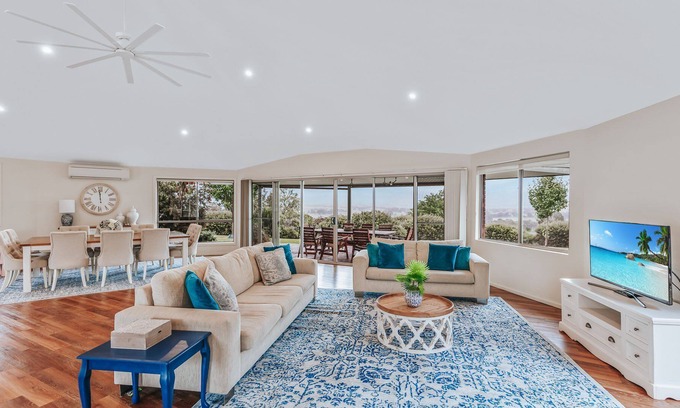 Mount Frome House | Countryside Retreat with breath-taking views