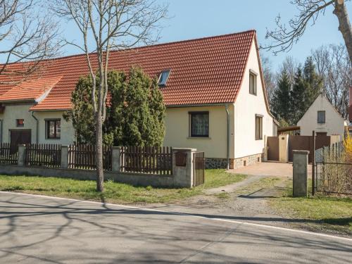 Meisdorf House | Countryside Stay in Meisdorf, cleaning included