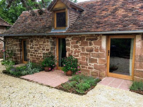 Boisseuilh House | Countryside tiny house near Chateau de Hautefort