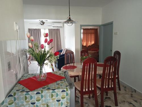 Tanjung Tanah Merah Apartment | Couple place