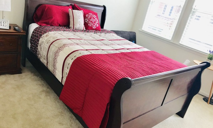 Aldie House | Couple's romantic getaway. Minutes from IAD airport(Short term stays only)
