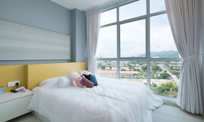 George Town Apartment | Couples Getaway Gorgeous Suites