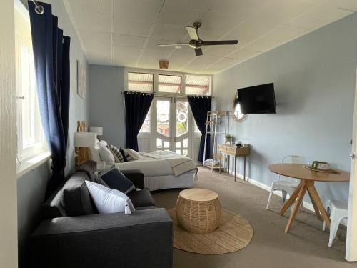 Rivoli Bay Apartment | Court House - Studio