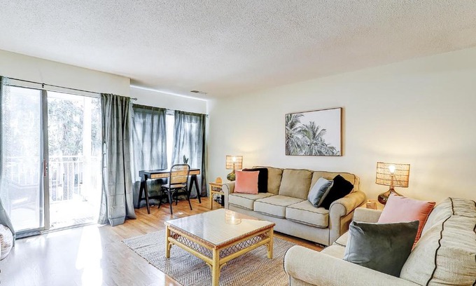 Hilton Head Island Apartment | Courtside 66