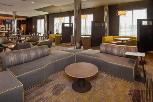 Halfway Hotel | Courtyard by Marriott Hagerstown
