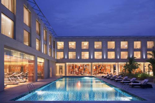 Nedumbassery Hotel | Courtyard by Marriott Kochi Airport