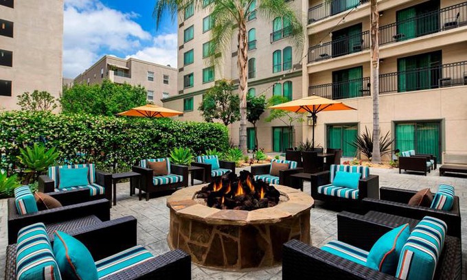 Old Pasadena Hotel | Courtyard Los Angeles Pasadena/Old Town