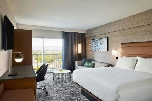 Sherman Oaks Hotel | Courtyard Los Angeles Sherman Oaks
