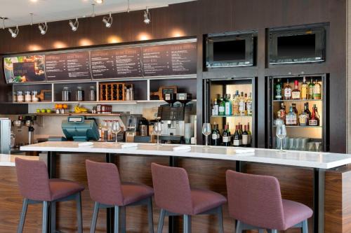 Downtown Louisville Hotel | Courtyard Louisville Downtown