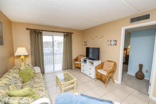 St. Augustine Beach Apartment | Courtyard Villa