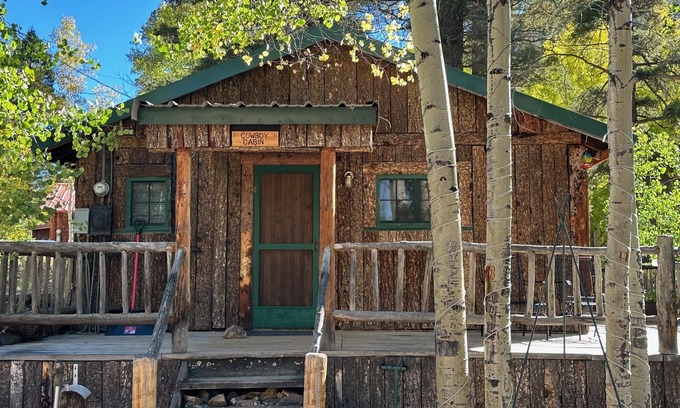 Red River House | Cowboy Cabin Red River NM