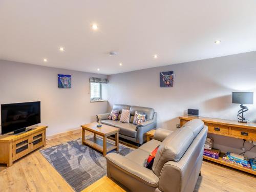 Litton House | Cowcroft - Uk45063