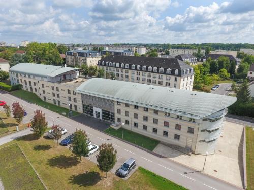 Camp de Royallieu Apartment | Cowool Compiègne