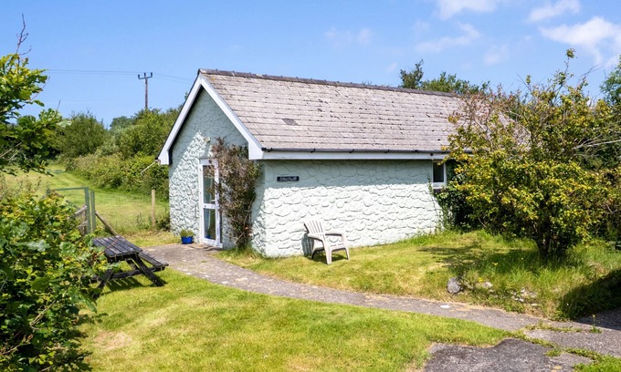 Tan-y-groes House | Cowslip at Gorslwyd - Sound Retreat