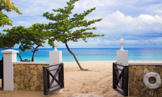 The Lime Resort | Coyaba Beach Resort
