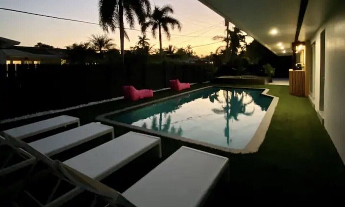 North Miami Beach House | Cozi Villa