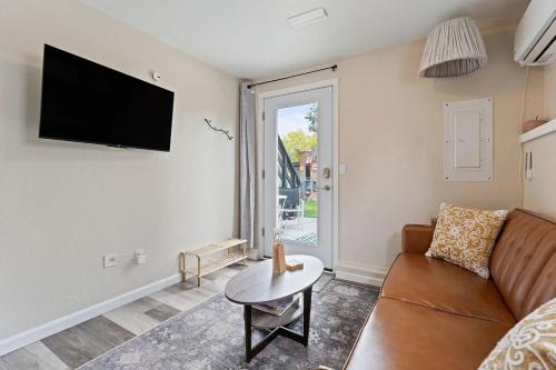 Lincoln Heights Apartment | Cozy 1 BD on the South Hill