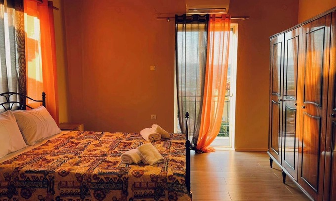 Troezen Apartment | Cozy 1 Bd Troezen Maisonette w Mountain View