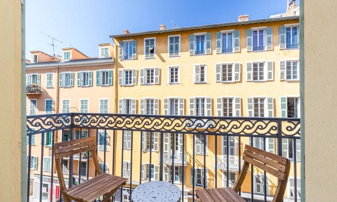 Quartier du Port Apartment | Cozy 1 Bdr Place Garibaldi & Place du Pin