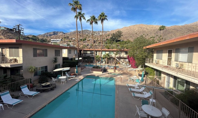 Cahuilla Hills Condo | Cozy 1-bedroom 1 bath Canyon Corridor 5 minutes to Downtown