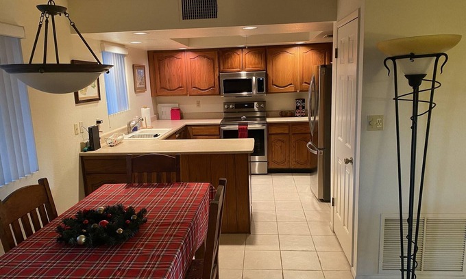 Paradise Valley Village House | Cozy 1 bedroom/1 Bathroom with large living room & kitchen.