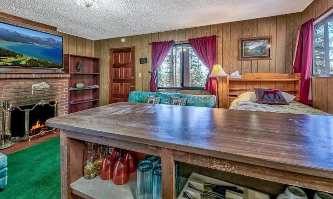 Zephyr Cove Ski Chalet | Cozy 1-Bedroom 4 plex Chalet with Fireplace & Kitchenette. NO PETS.