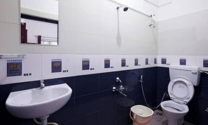 Chikkaballapur Apartment | Cozy 1-bedroom apartment in awesome Nandi Hills with AC