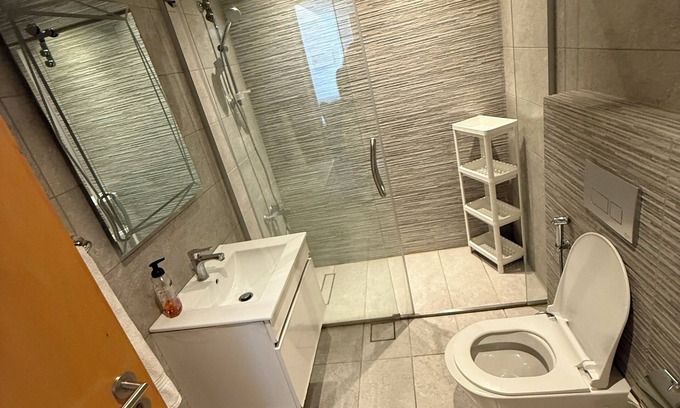 Al Abdali Apartment | Cozy 1-bedroom apartment in charming Abdali Amman. Gym/pool/abdali mall/
