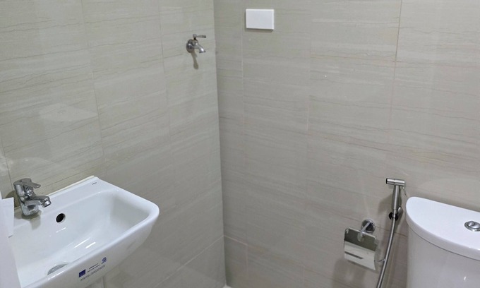 Barangay 76 Apartment | Cozy 1-bedroom apartment with AC, WiFi in fantastic Pasay