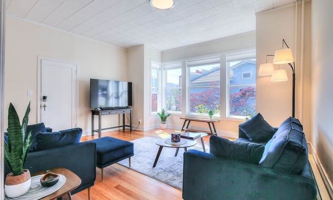 Downtown Juneau Apartment | Cozy 1-bedroom apartment in enchanting downtown Juneau