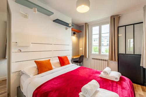 18th Arrondissement Apartment | Cozy 1-bedroom apartment with all amenities near iconic Montmartre neighbourhood