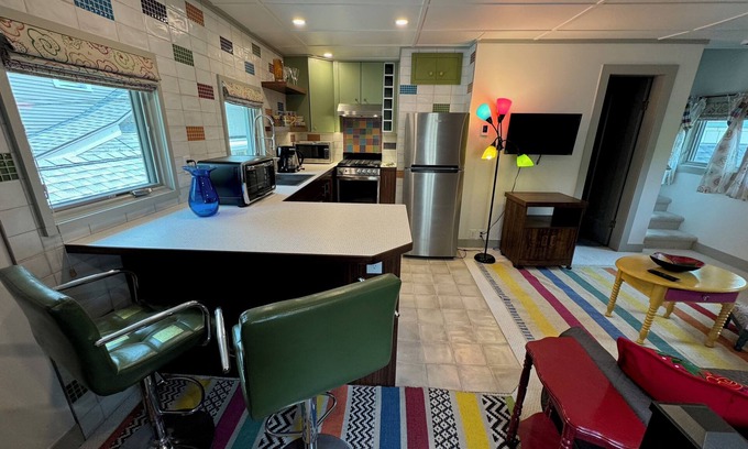 University District Apartment | Cozy 1-bedroom Apt in Missoula. Walking distance to the University and downtown