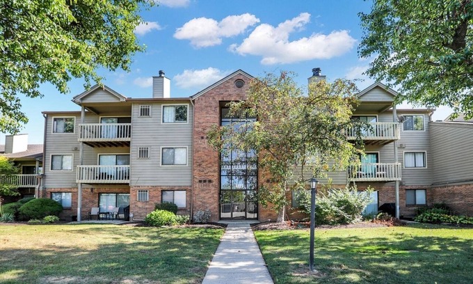Pike Condo | Cozy 1-bedroom condo in amazing Indianapolis with WiFi, AC