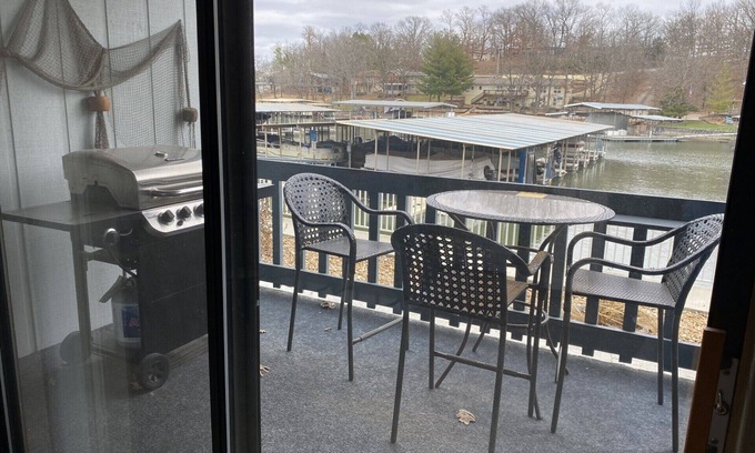 Osage Beach Condo | Cozy 1-bedroom condo at Heron Bay with pool Osage Beach, MO
