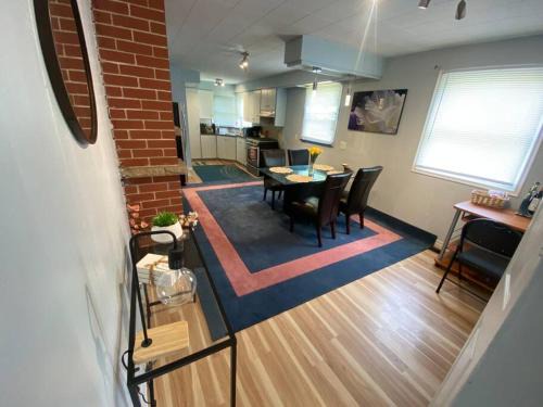Thorold Apartment | Cozy 13 mins to Niagara Falls to gatway,6 parking