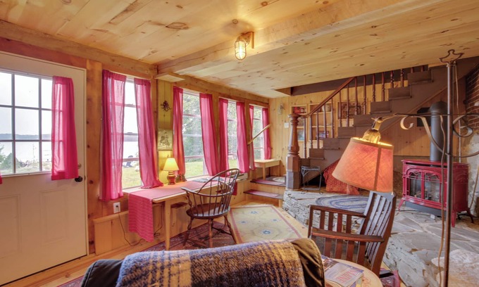 Bath Apartment | Cozy 1930’s-style Waterfront Maine Cabin w/Dock!