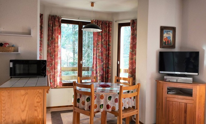 Villard-de-Lans Apartment | Cozy 1BR Apartment Near Village, Ski Shuttles, and Scenic Balcony - Sleeps 4-6