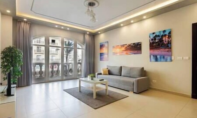 Qasr an-Nil Apartment | Cozy 1BR Apartment - Hyde Park