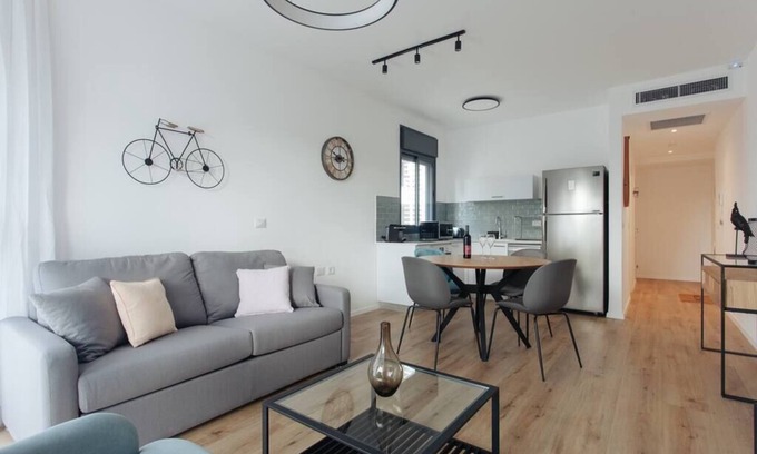 Tel Aviv Promenade Apartment | Cozy 1BR Ben Yehuda by Holiday Rentals SAFE ROOM