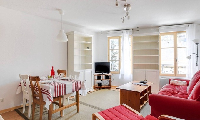 Luz-Saint-Sauveur Apartment | Cozy 2-Bedroom Apartment, Sleeps 6, Central Location, Parking Included
