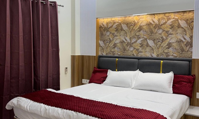 Varanasi Apartment | Cozy 2-bedroom apartment in charming Varanasi with WiFi, AC