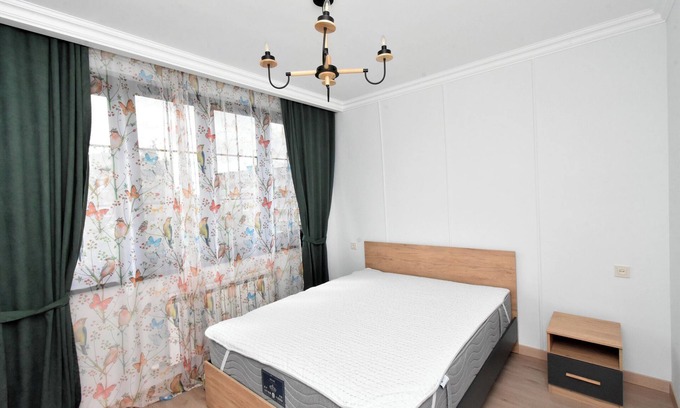 Kentron Apartment | Cozy 2-bedroom apartment in Yerevan Center with AC, Wi-Fi, Family-Friendly
