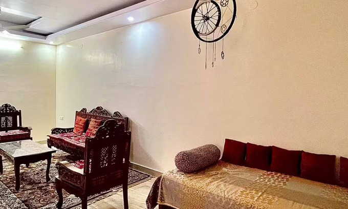 Jaipur Apartment | Cozy 2-bedroom apartment in enjoyable Jaipur with fitness room, WiFi