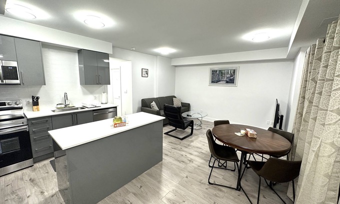 Niagara Falls Condo | Cozy 2-Bedroom Condo with Parking in Niagara Falls