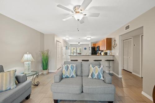 Gulf Gate Estates Apartment | Cozy 2-Bedroom Condo in Prime Siesta Key Location