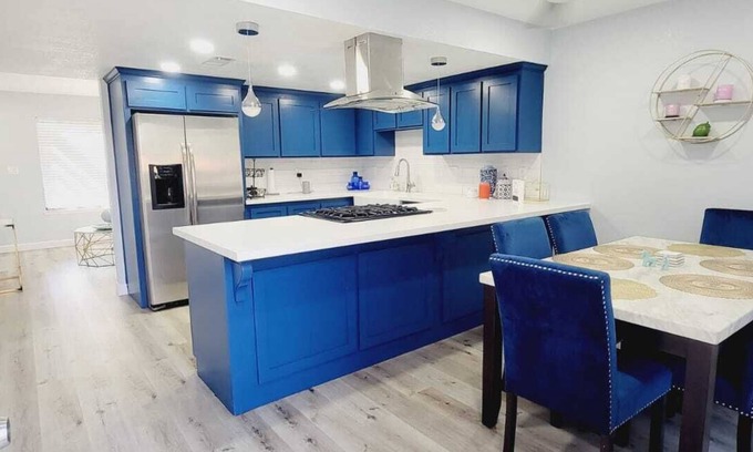 Greenacres Condo | Cozy 2-bedroom + office condo in Bakersfield! Entire place for you