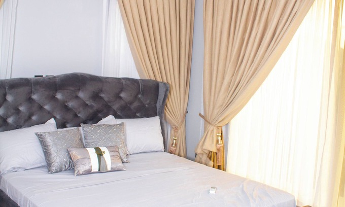 Accra Apartment | Cozy 2 Bedroom suite in East Lagon Hills