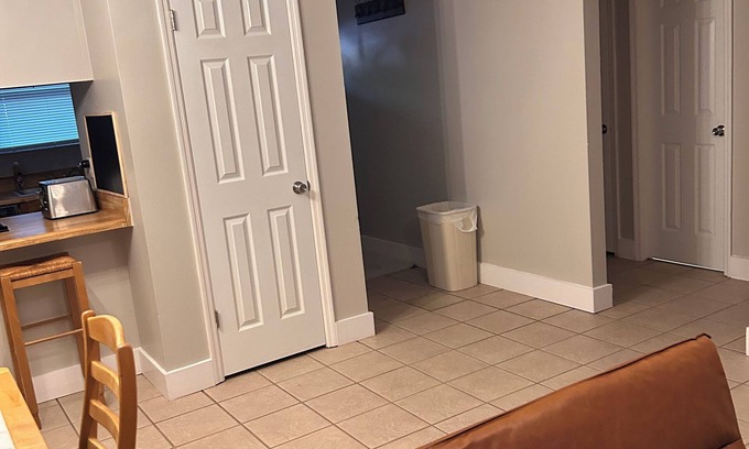 Tallahassee House | Cozy 2-bedroom townhome in wonderful Tallahassee with WiFi, AC/Heat